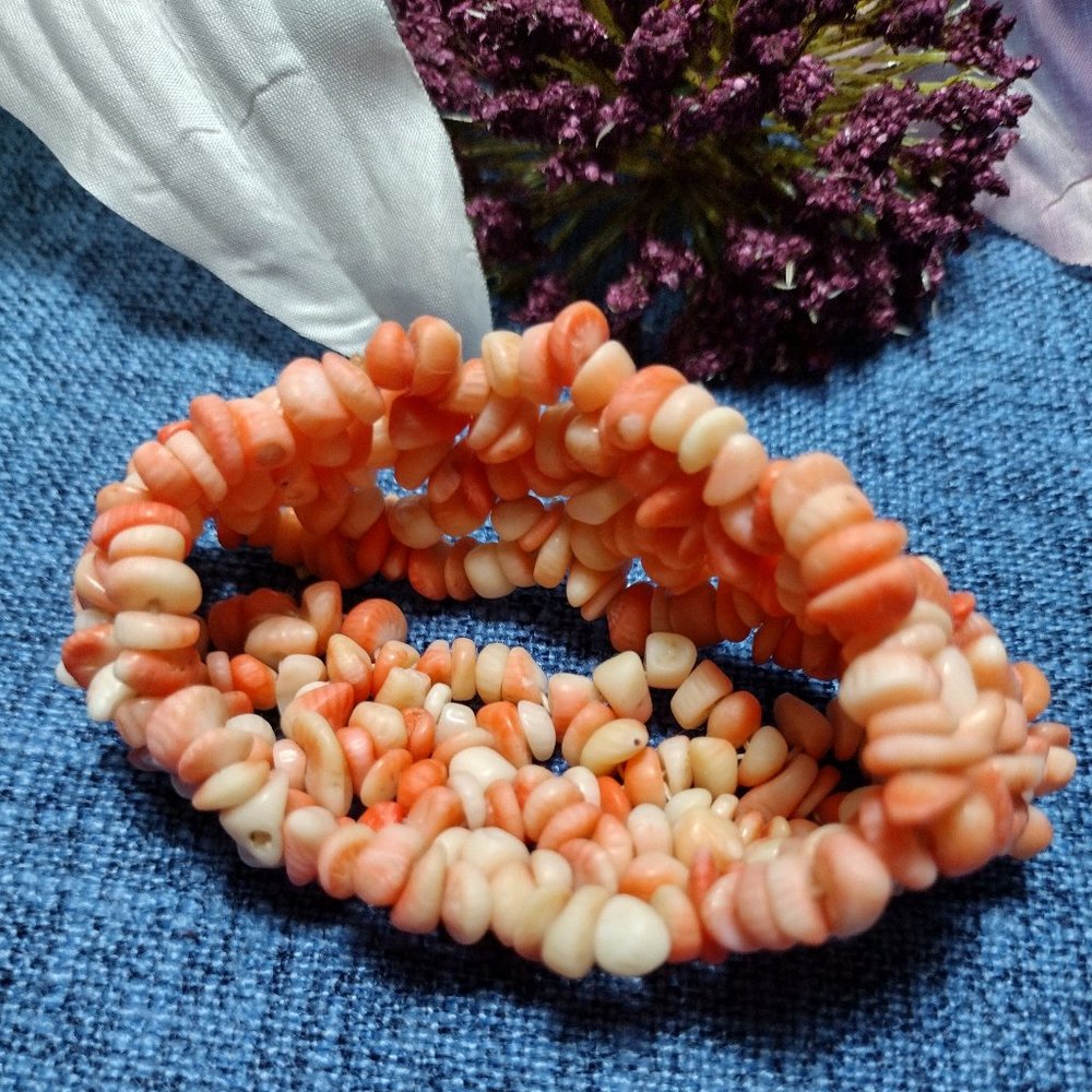 Coral Color Shell Bracelet - Picture 2 of 4